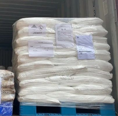Cloruro di alluminio cristallino per resine, composto inorganico industriale, CAS n. 7784-13-6